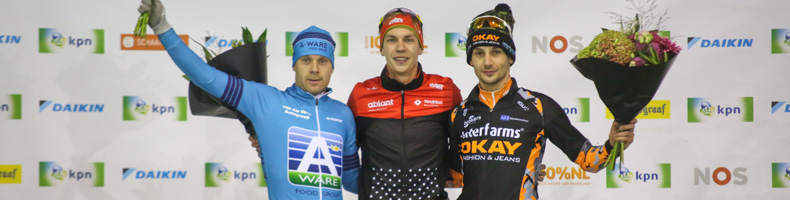 Bart Swings verschalkt alle sprinttreintjes met splijtende slotaanval