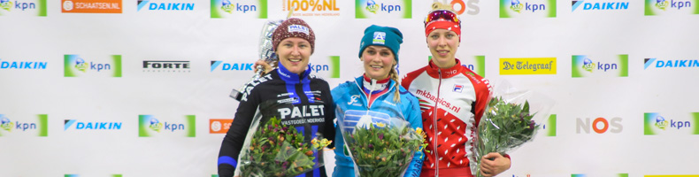 Irene Schouten terug in het oranje na winst Heerenveen