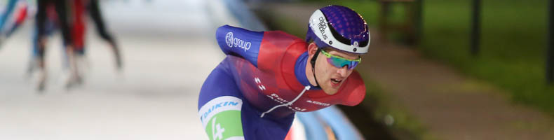 Joeri Klous en Roos Markus pakken marathonschaatstitels in Noord-Holland/Utrecht